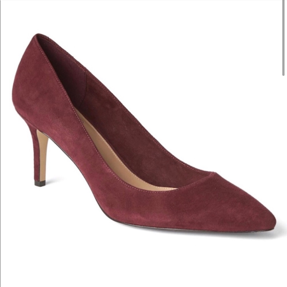 Gap Classic Pump in Suede Bordeaux Red